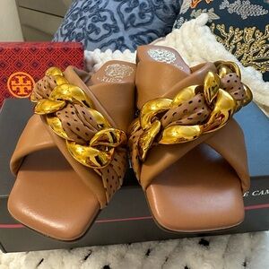 NEW VINCE CAMUTO SLIDE ❤️